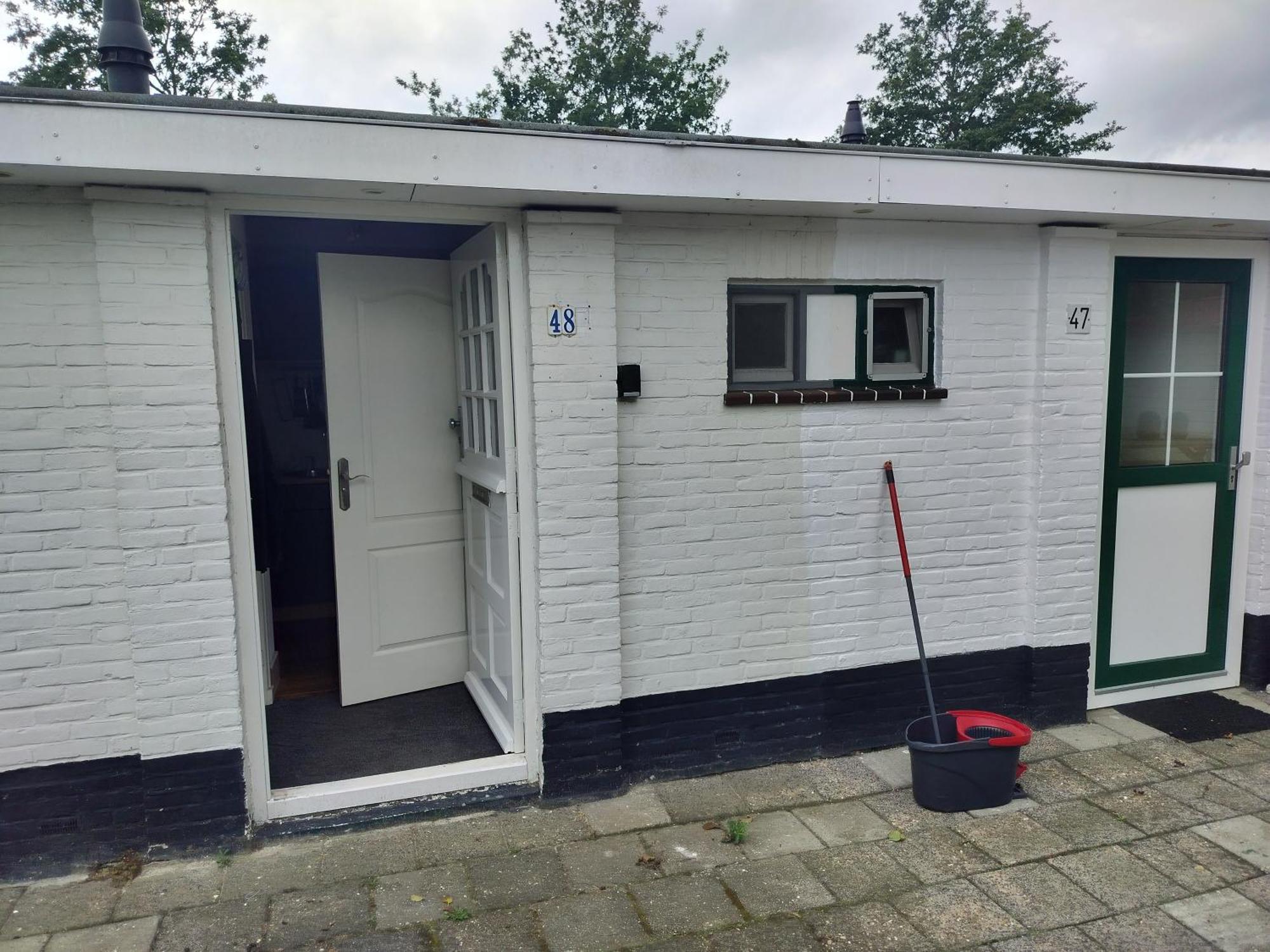 Solstice, Quiet Cottage In Bruinisse, Zeeland Bagian luar foto
